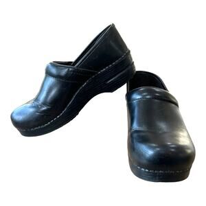 Dansko Professional Clogs Women Size 39 EU 9 US Black Comfort Shoes